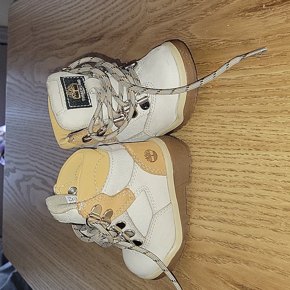 Baby Timberlands Size 3/4